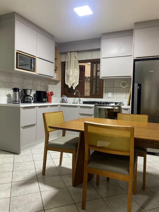 Casa Em Bombinhas Almeida E Moraes Perto Da Praia Exterior foto